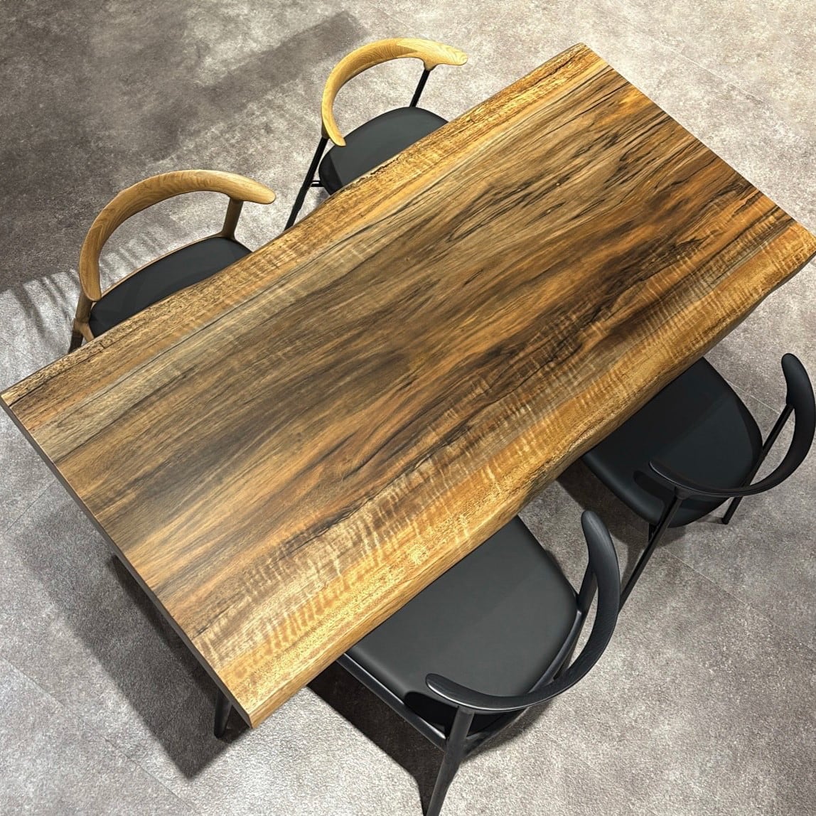 名古屋店　パプアニューギニアウォールナット　幅180×奥行84.5×厚み5(cm)