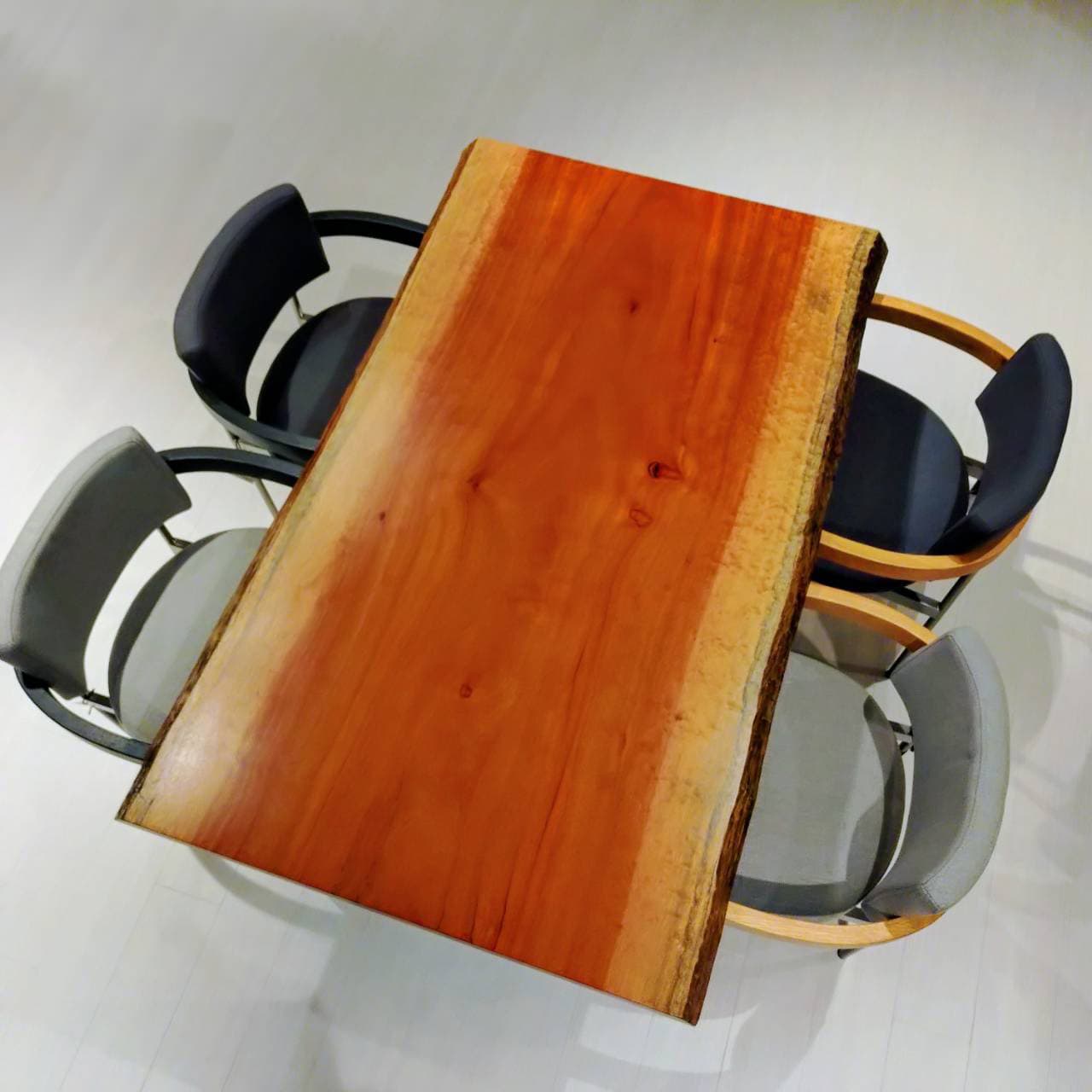 神戸店　ボセ　幅150×奥行84-86×厚み5.1(cm)