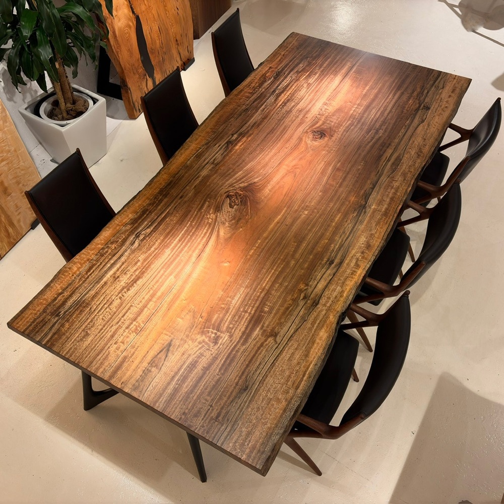 青山店 パプアニューギニアウォールナット 幅230×奥行105-107×厚み5(cm)