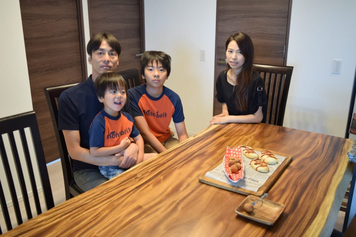 一枚板の偉大さ | 一枚板テーブル、無垢材 天板の販売【アトリエ木馬】