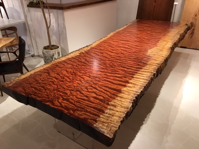 最強ブビンガ一枚板！！ – 一枚板テーブル、無垢材 天板の販売