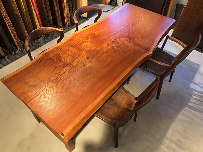 木馬　無垢 木馬 無垢 一枚板テーブル - ATELIER MOKUBA （関家具工房 木馬）