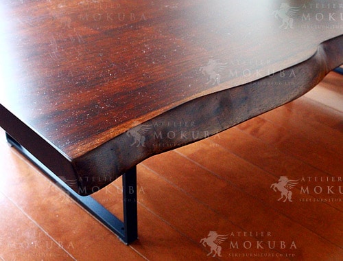 アフリカンチーク一枚板のダイニングテーブルの画像