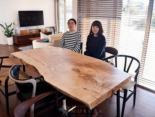 カエデ 一枚板 ダイニングテーブル【埼玉県熊谷市】 – 一枚板テーブル