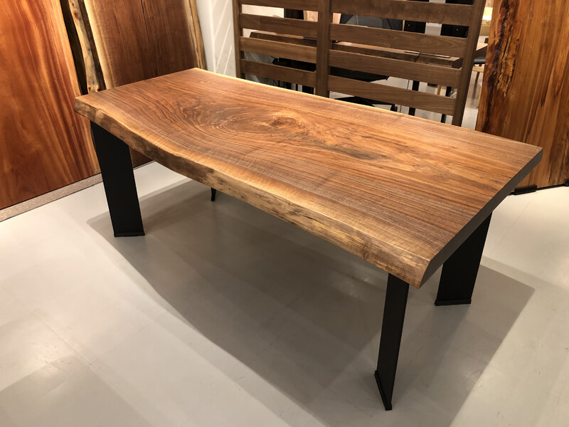 一枚板テーブル用の、新作”脚” – 一枚板テーブル・無垢材家具の専門店