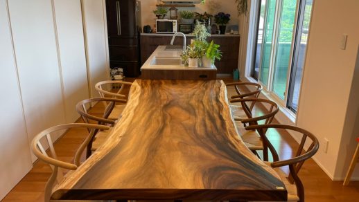モンキーポッドの一枚板テーブル事例 – 一枚板テーブル・無垢材家具の 