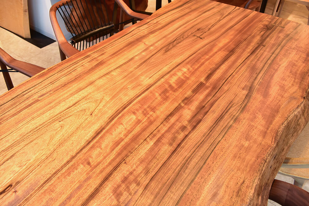 PNGウォールナット　一枚板テーブル