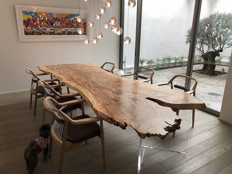 樹齢450年のトチ【神奈川県 T様】 – 一枚板テーブル、無垢材 天板の