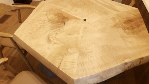 一枚板テーブルの事例 – 一枚板テーブル・無垢材家具の専門店-ATELIER 