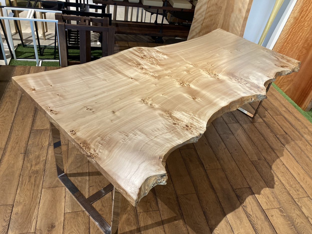 アウトレット神戸店 おすすめポプラ一枚板のご紹介 | 一枚板テーブル、無垢材 天板の販売【アトリエ木馬】