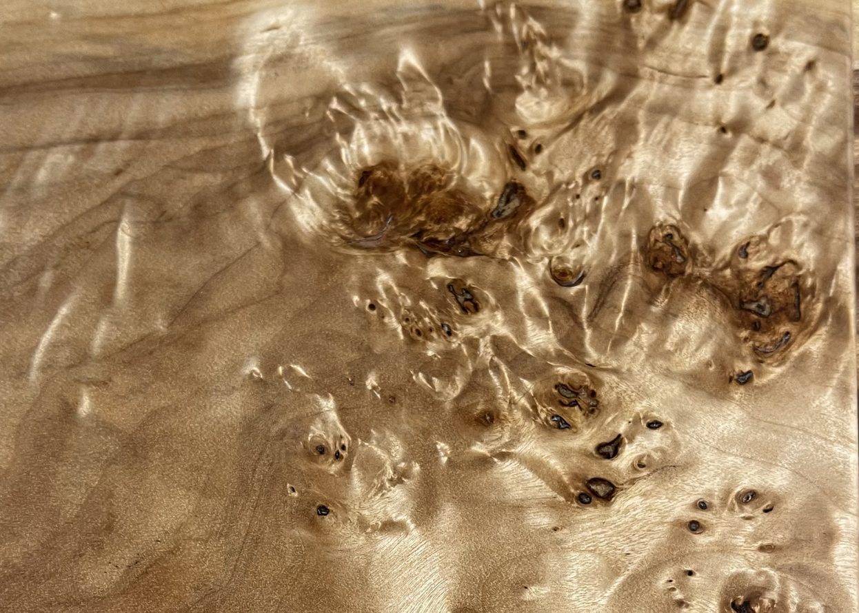 「杢」の種類 一枚板に出る杢目・木目・柾目・板目の違いも解説! | 一枚板テーブル、無垢材 天板の販売【アトリエ木馬】