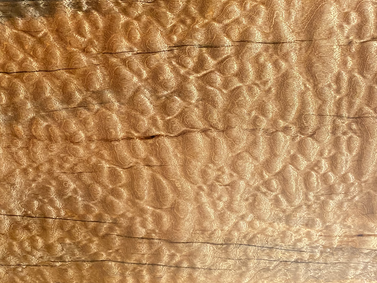 杢」の種類 一枚板に出る杢目・木目・柾目・板目の違いも解説！ | 一枚板テーブル、無垢材 天板の販売【アトリエ木馬】