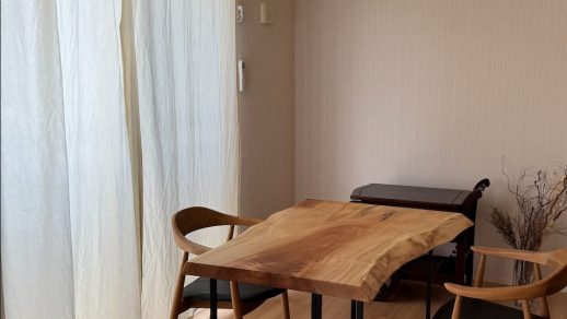 納品事例、一枚板テーブル、トチ