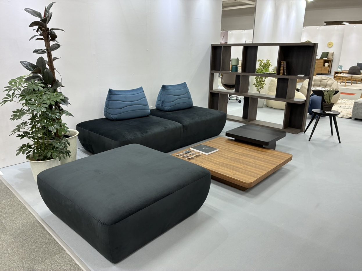 関家具　大阪展示会