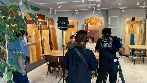 一枚板テーブルの専門店【アトリエ木馬】
