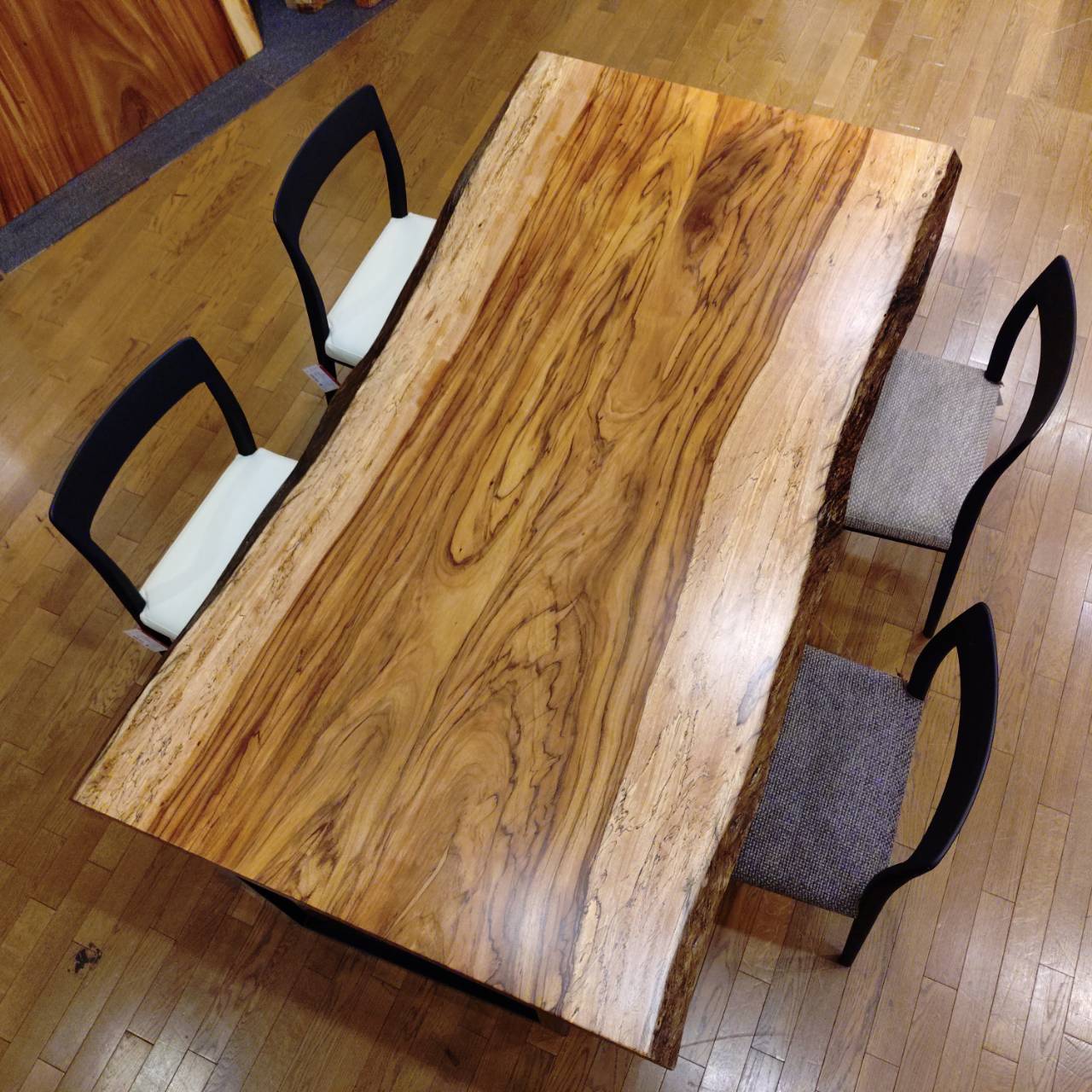 10/4-31 アウトレットセール アウトレット神戸店