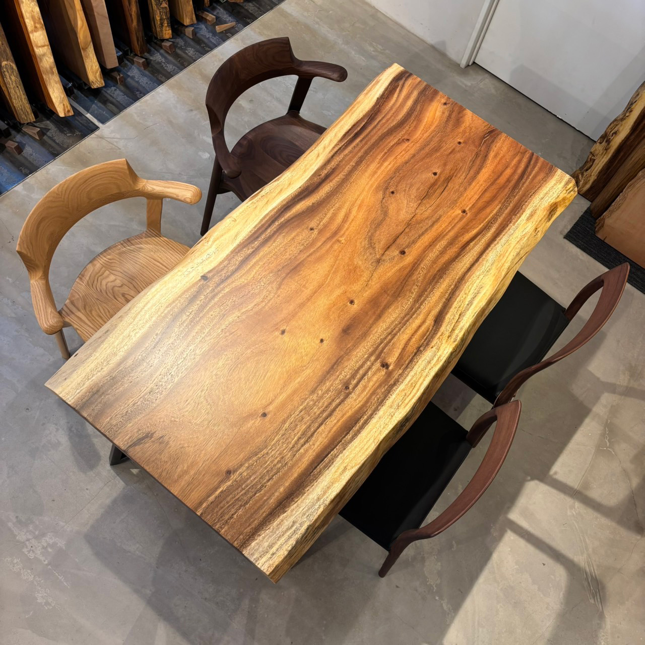 10/4-31 アトリエ木馬・吉祥寺 一枚板全品大特価セール