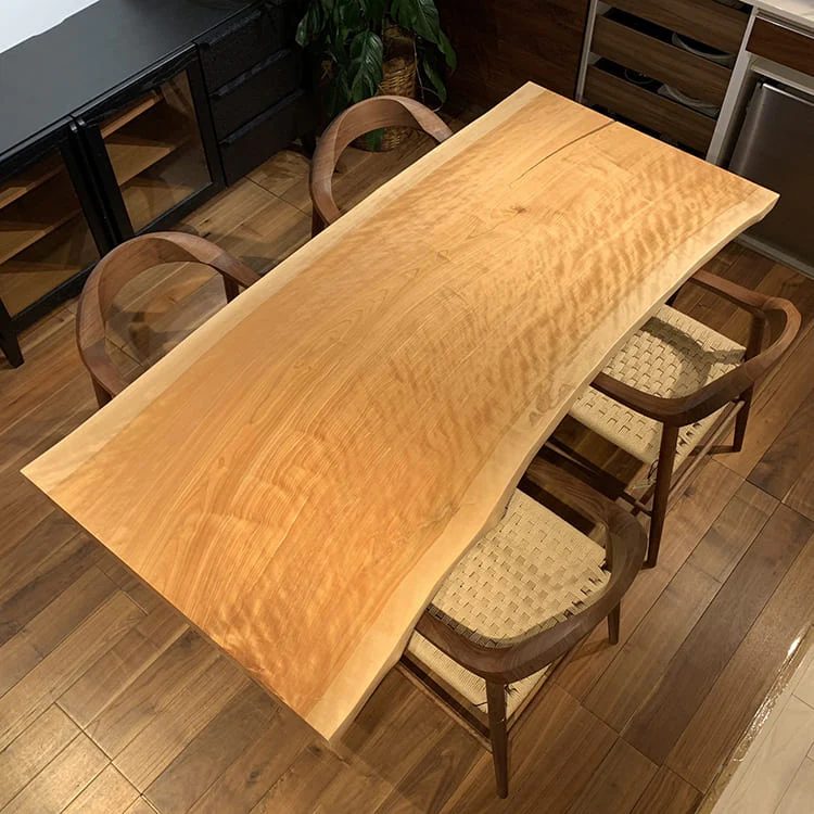 12/4-23　アトリエ木馬・新宿　一枚板フェア