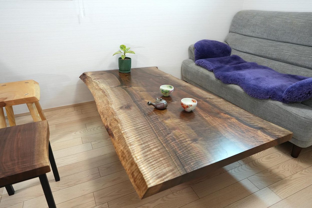 バストゥーンウォールナット