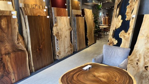 横浜ギャラリー店内