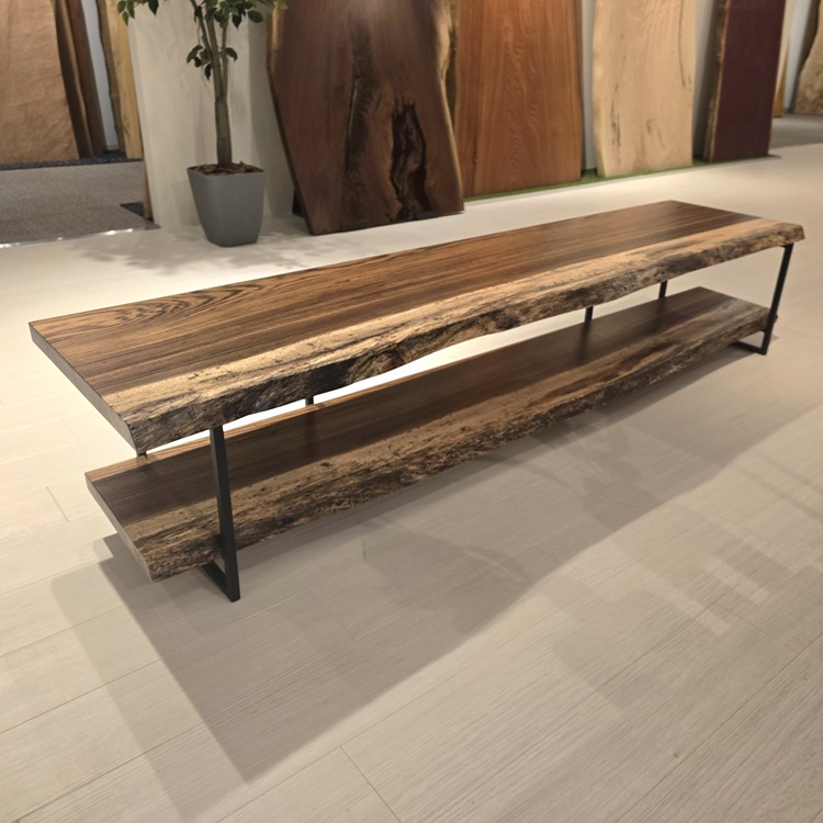 神戸店おすすめのゼブラウッド一枚板TVボード