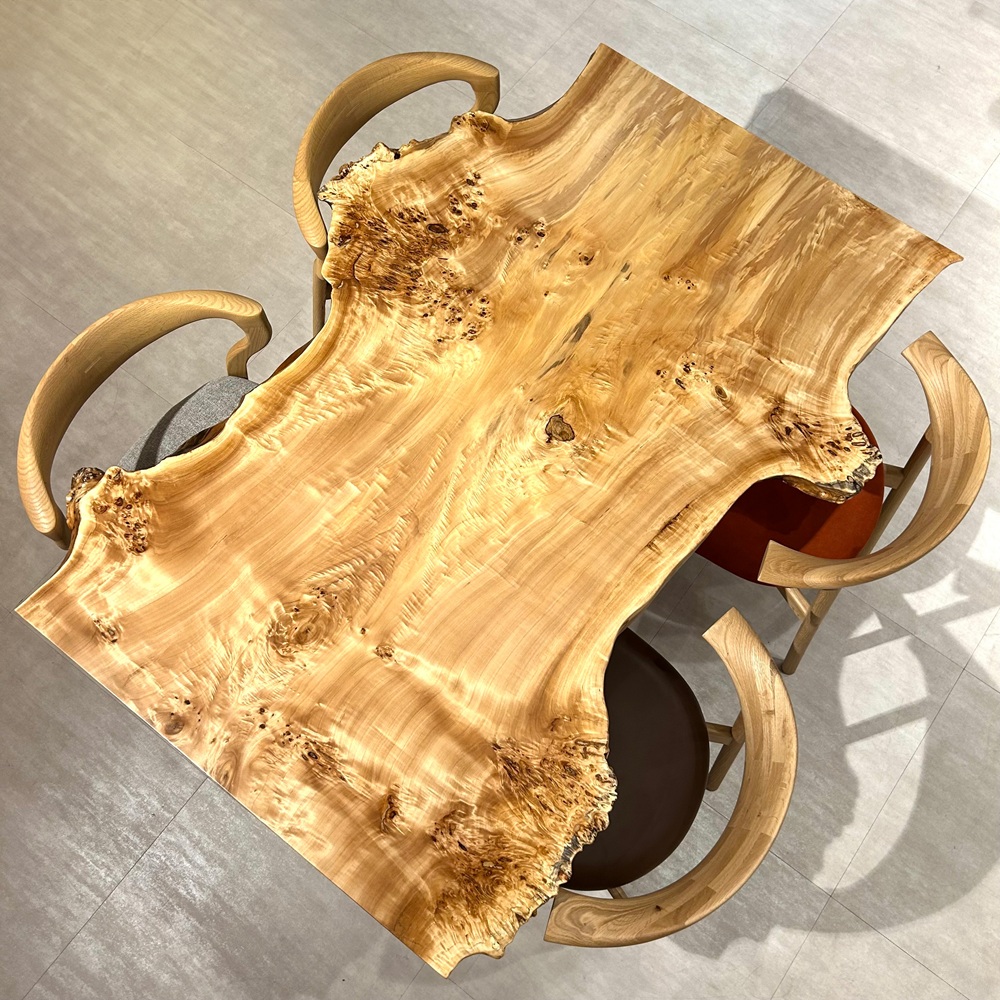 横浜店おすすめのポプラ一枚板