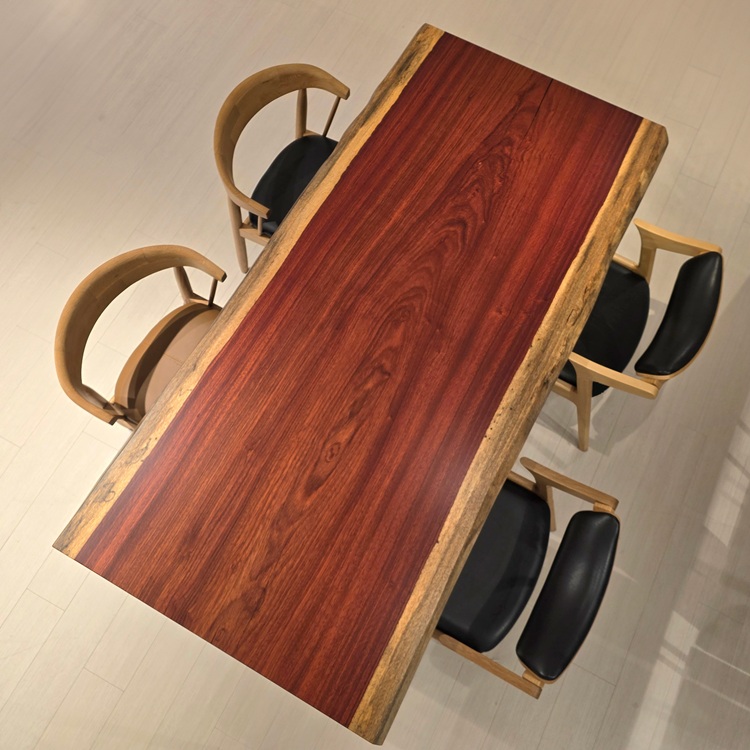 神戸店おすすめのパドック一枚板