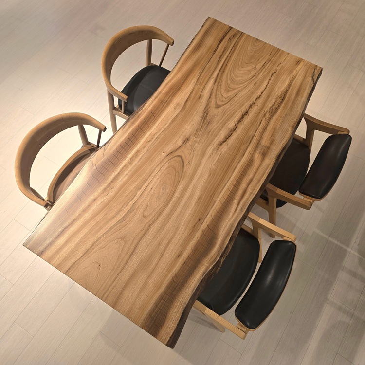 神戸店おすすめのクス一枚板