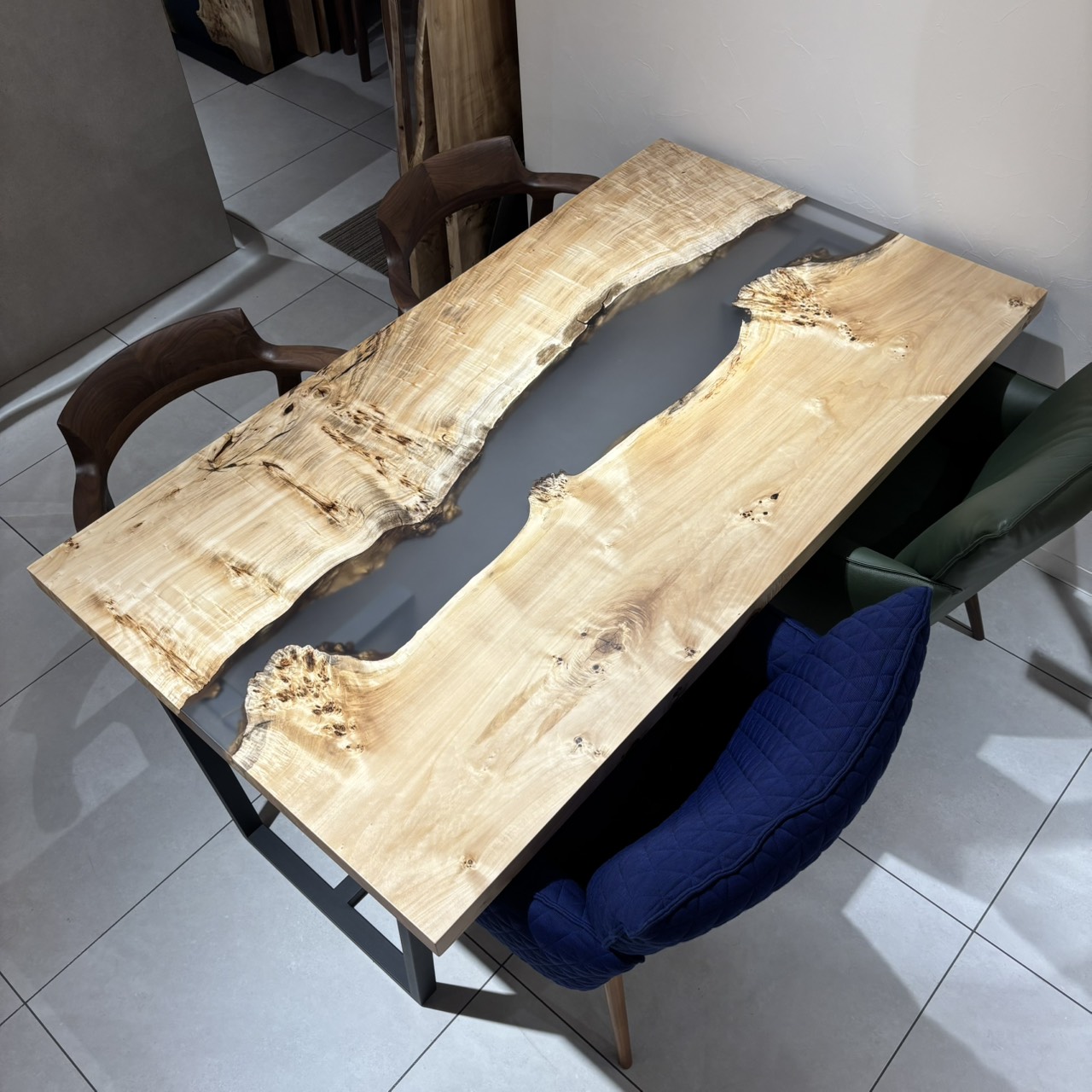 レジン店おすすめのポプラレジンテーブル