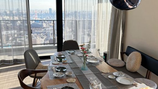 トチ一枚板テーブル納品事例