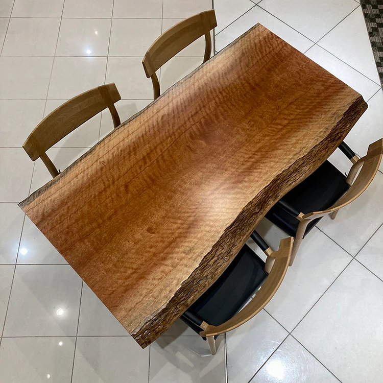 2月の店舗おすすめ一枚板