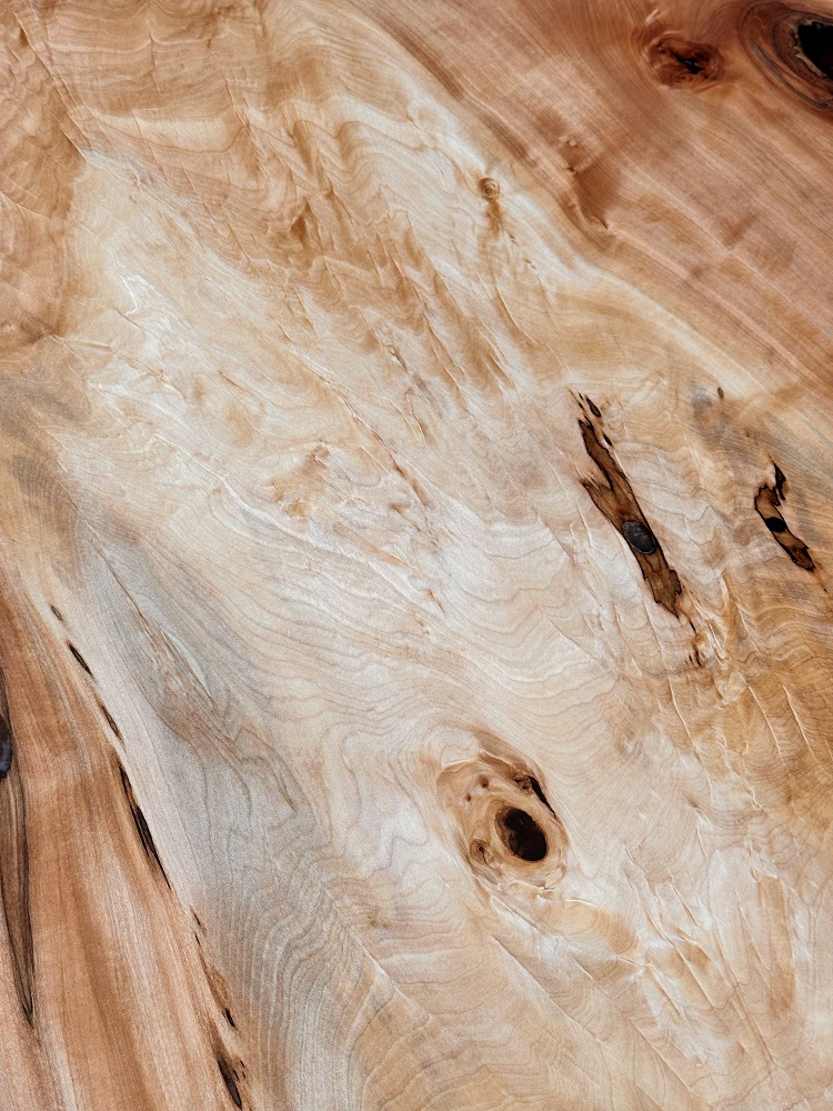 トチ一枚板テーブル納品事例