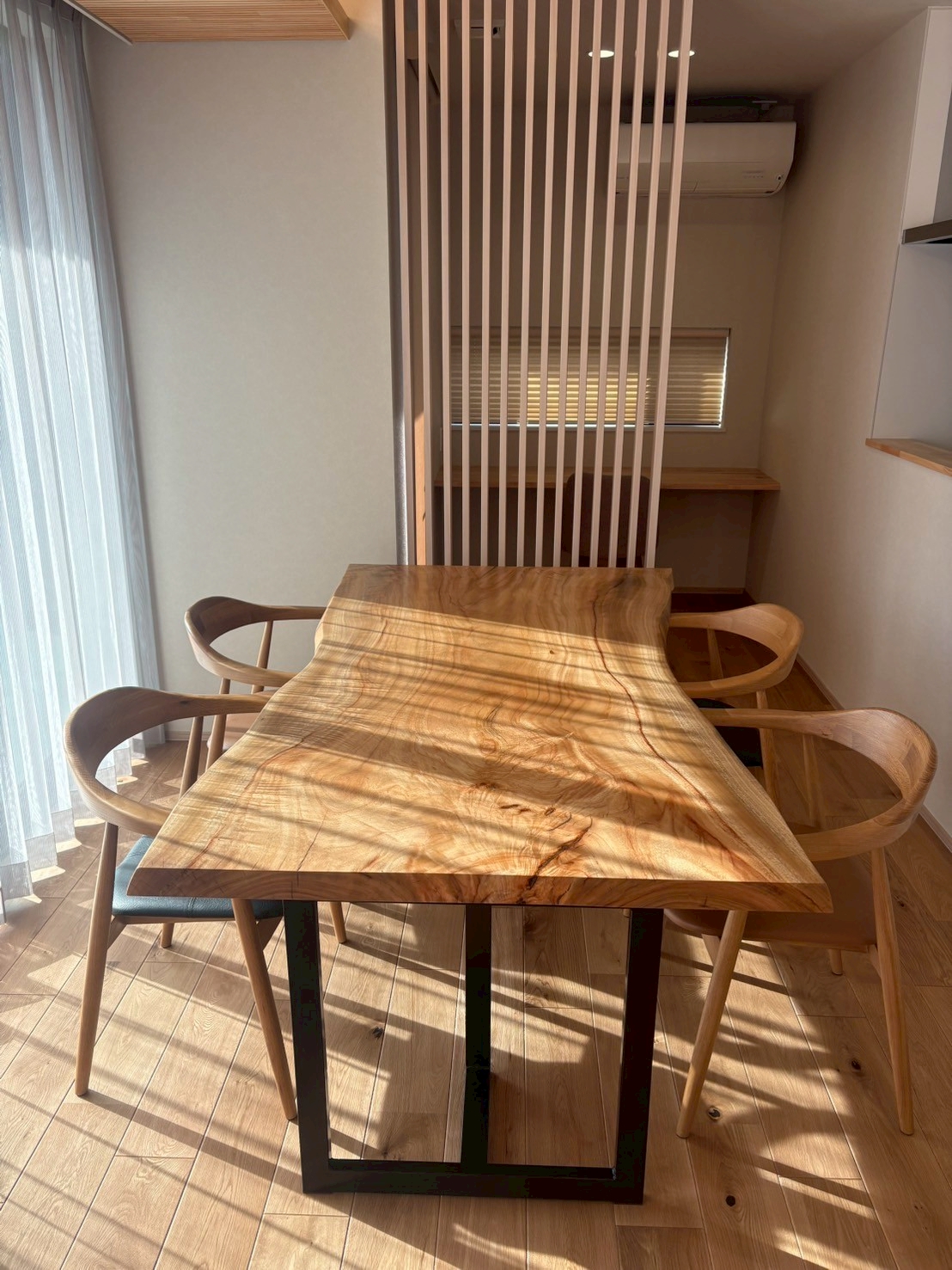 クス一枚板の画像