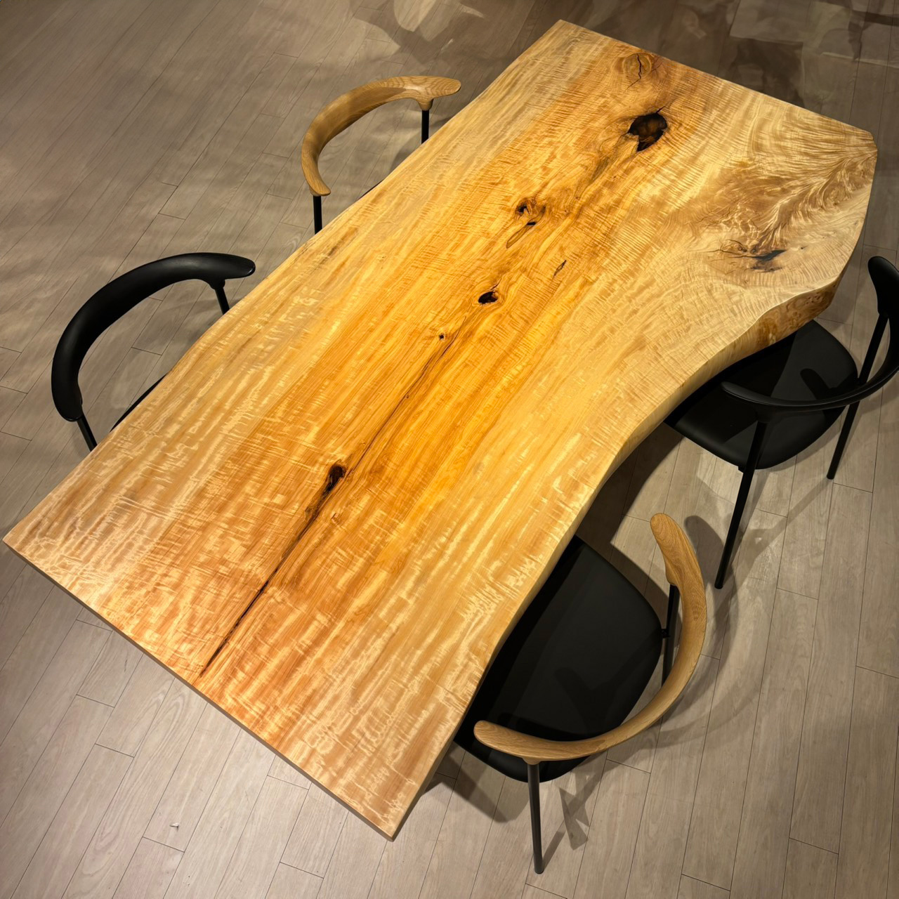 2月の店舗おすすめ一枚板