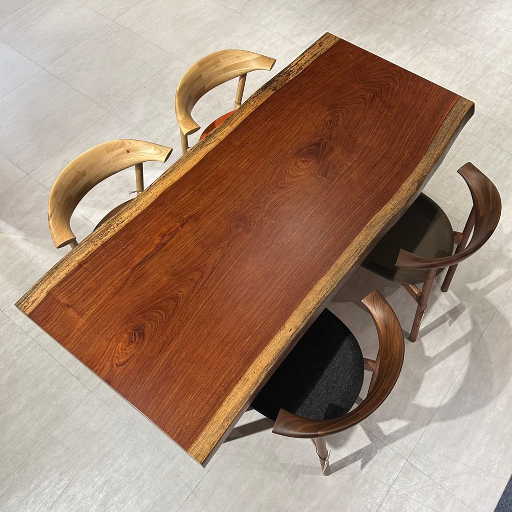 横浜店おすすめのブビンガ一枚板