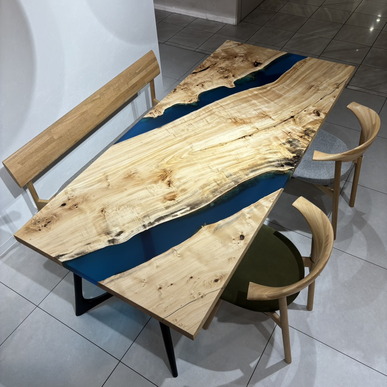 4/2-21　アトリエ木馬・新宿　一枚板フェア