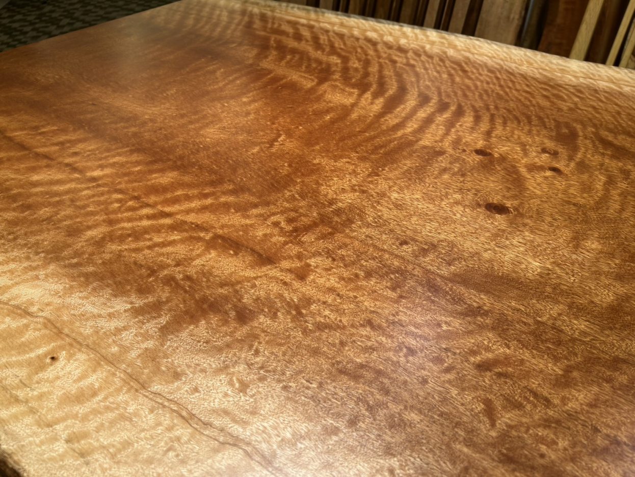 一枚板ボセ353－2/2－13－1の木目アップ