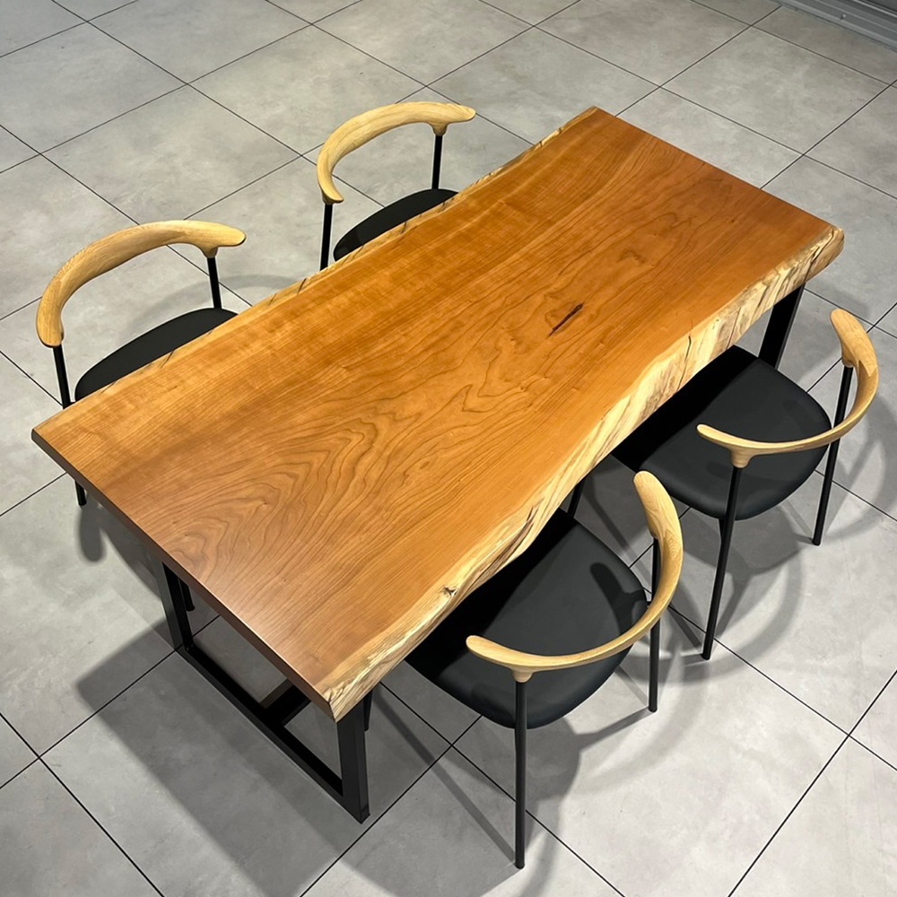 大川店おすすめのチェリー一枚板