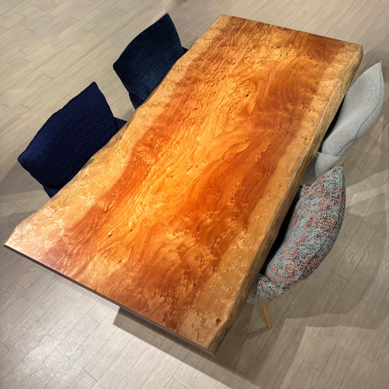 4/2-21　アトリエ木馬・新宿　一枚板フェア