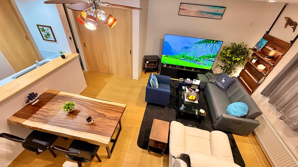 モンキーポッド一枚板テーブル納品事例