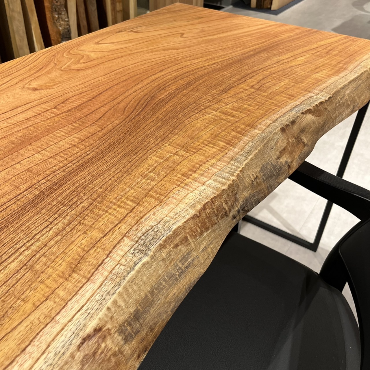 デスクサイズの一枚板