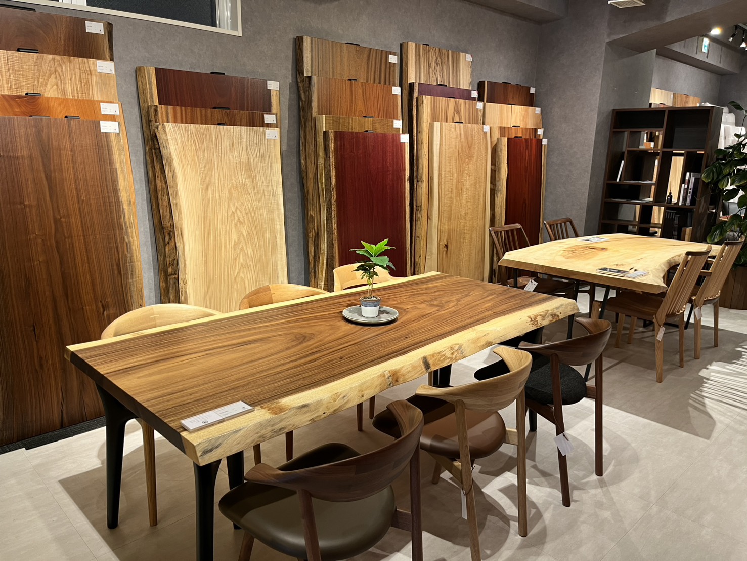 横浜ギャラリー店内