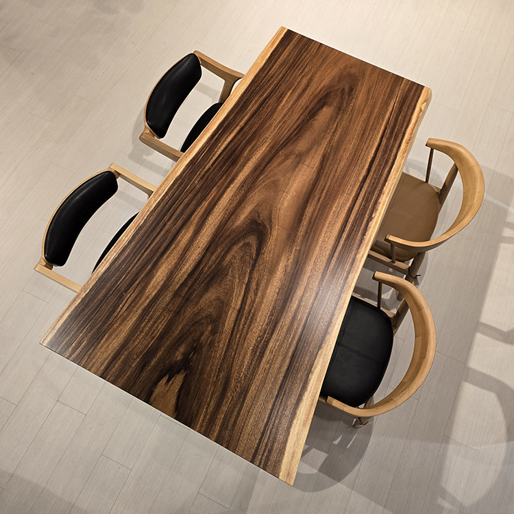 385849　モンキーポッド