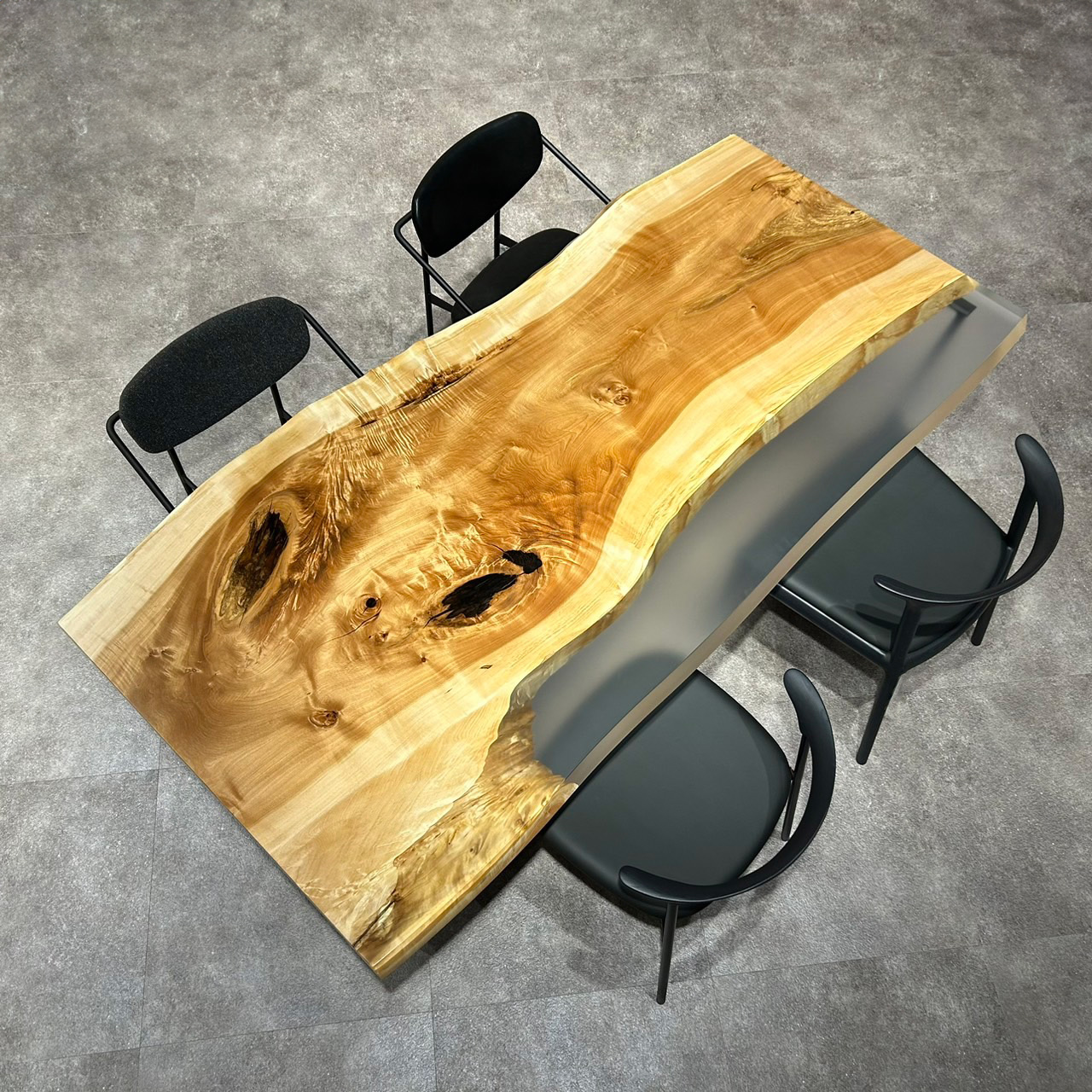 名古屋店おすすめのトチレジンテーブル