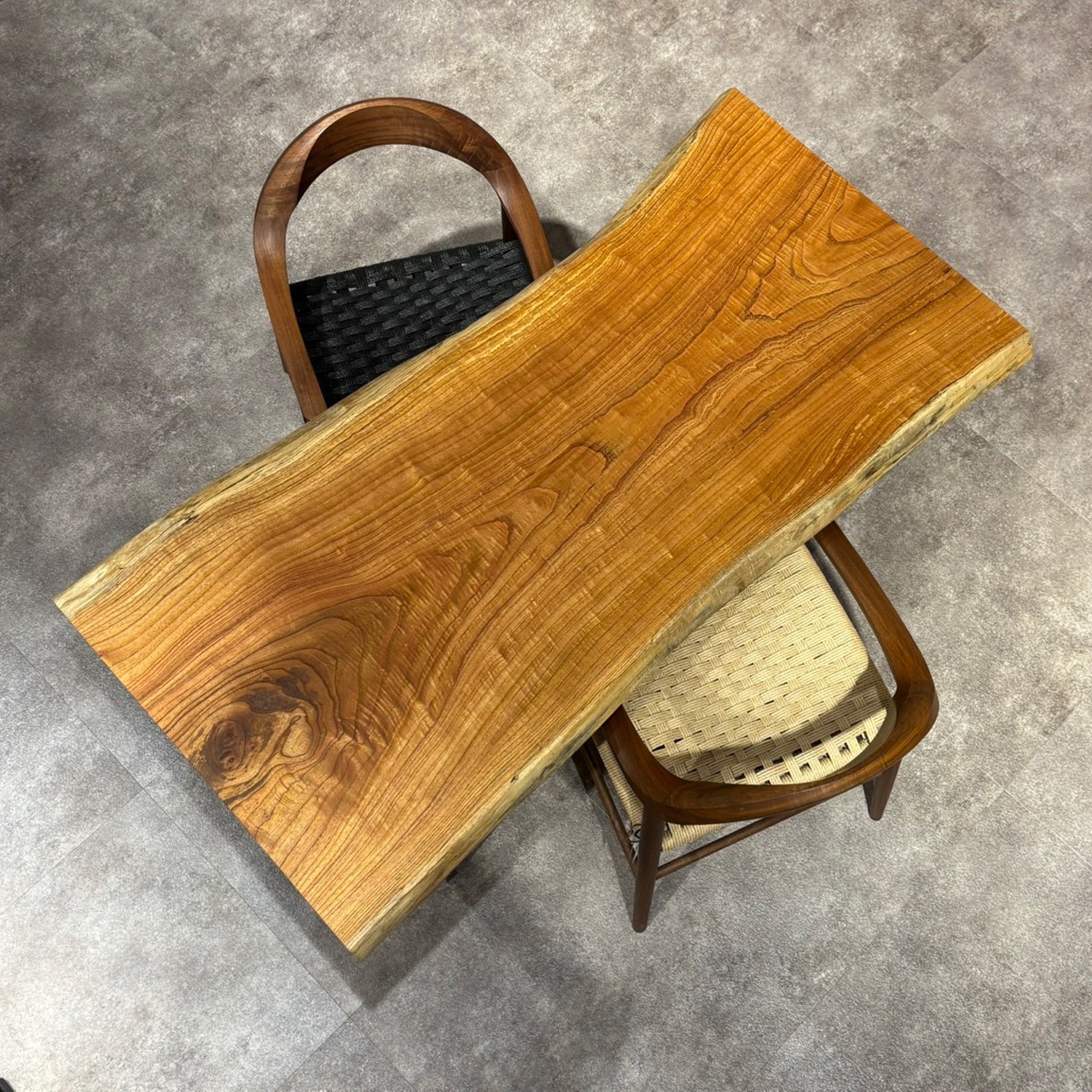 名古屋店おすすめの一枚板