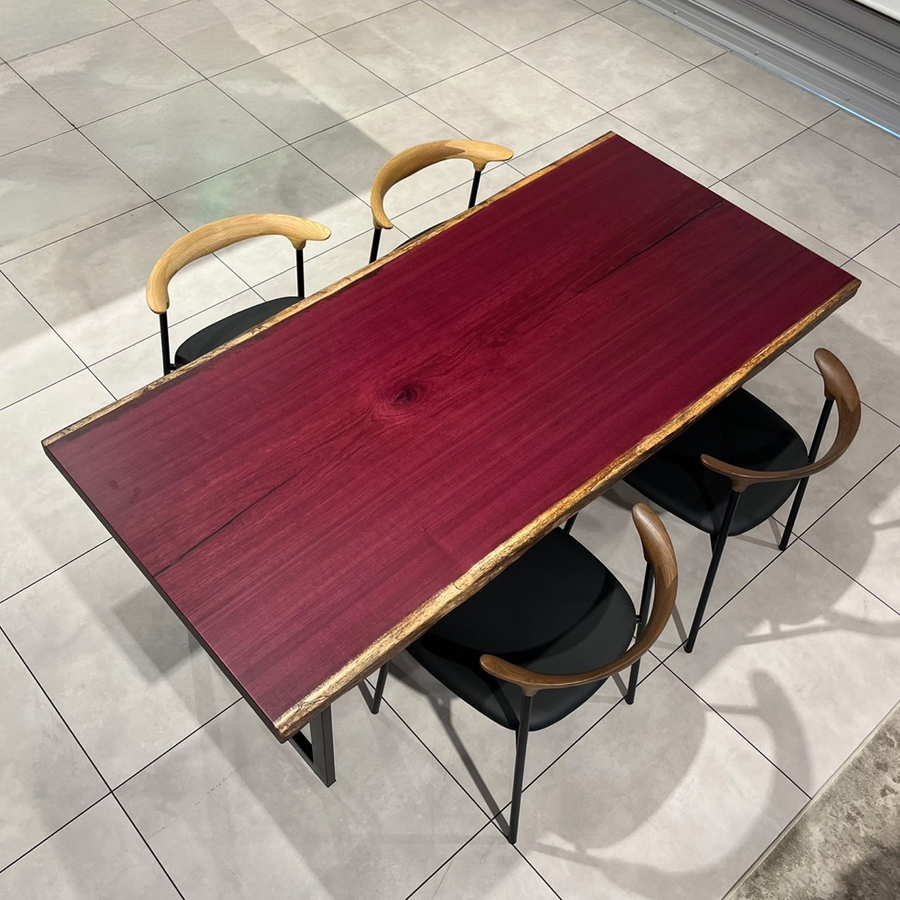 大川店おすすめのパープルハート一枚板