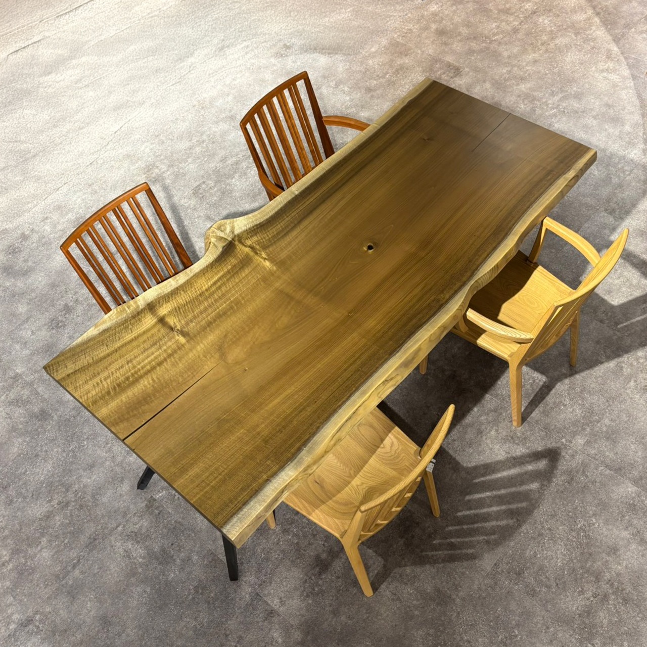 名古屋店おすすめの一枚板