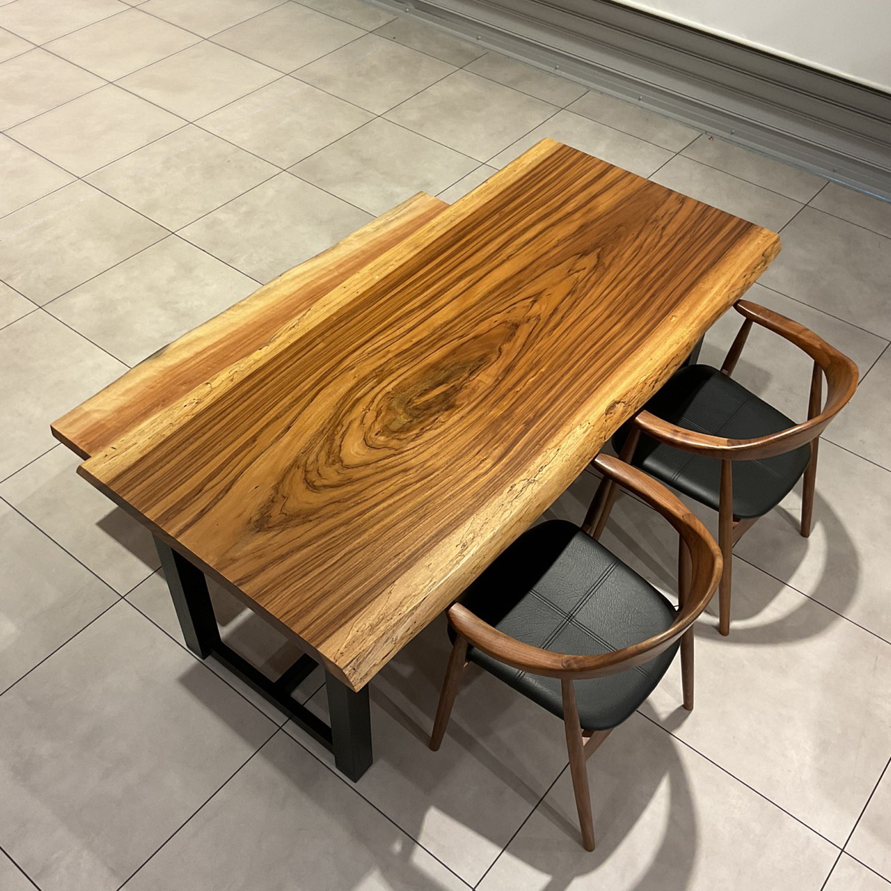 大川店おすすめのベリ一枚板