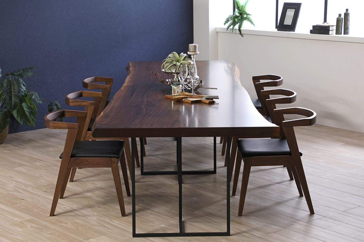 一枚板のサイズと椅子の合わせ方