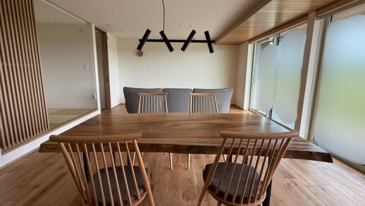 クス一枚板テーブルの納品事例